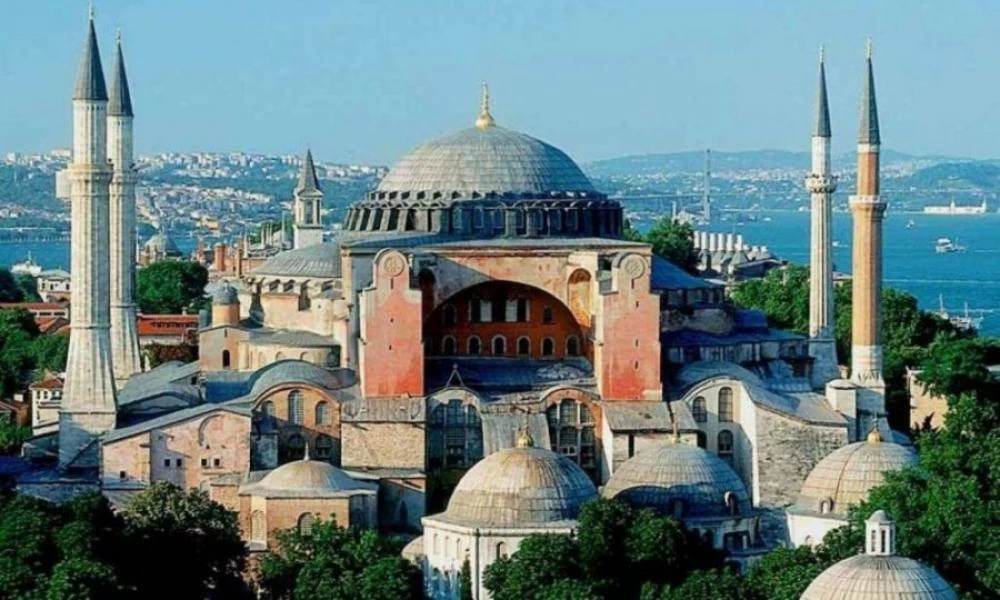 Τουρκία: Ενοχλήθηκε η Άγκυρα με Ουάσιγκτον και Μενδώνη για την Αγία Σοφία